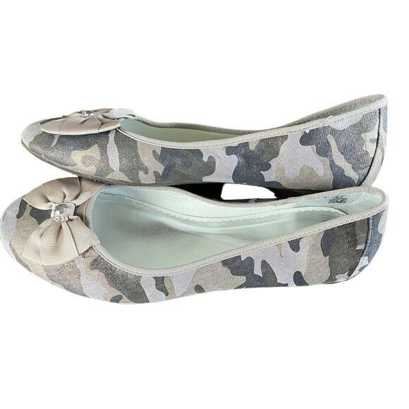 Lands’ End Light Sparkle Camouflage Ballet Flats with Bows - Size 7 (Women 8.5) - Picture 5 of 6